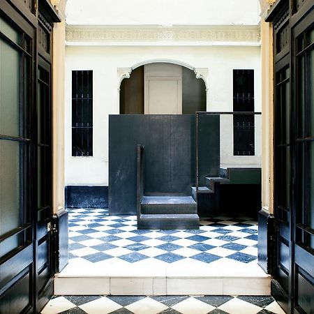 Estudios Pelayo Guest House Барселона Экстерьер фото