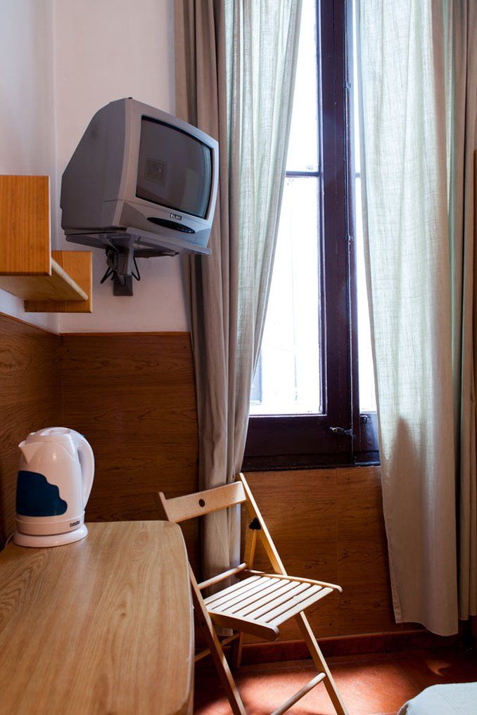 Estudios Pelayo Guest House Барселона Экстерьер фото